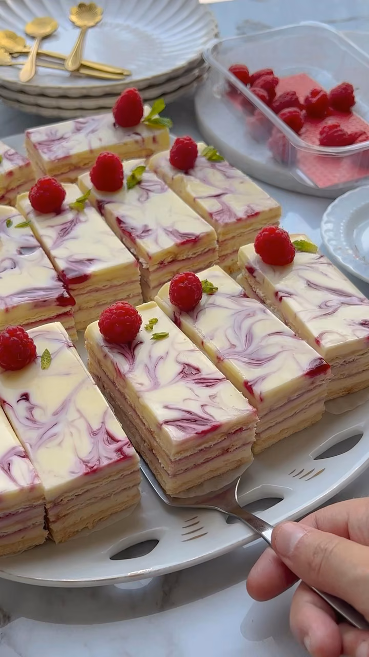 Dessert plates