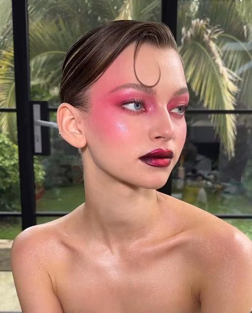 Rose makeup