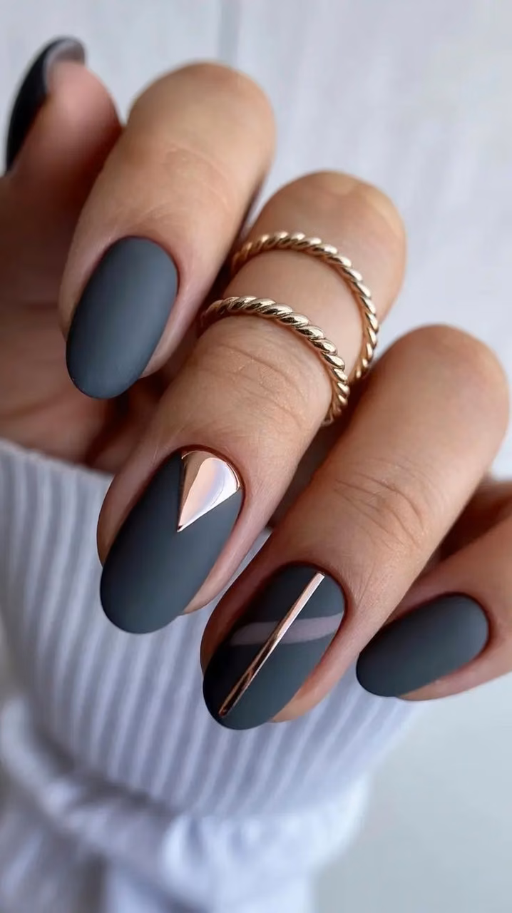 Matte nails