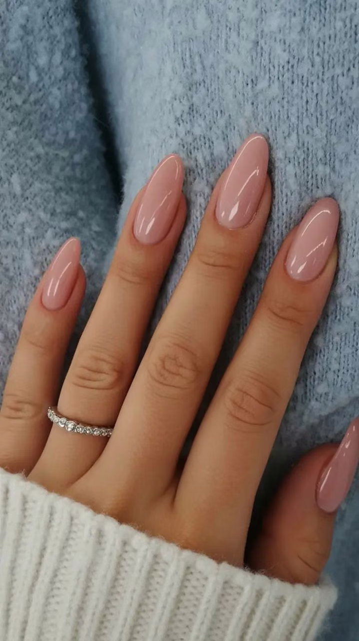 Soft pink nails
