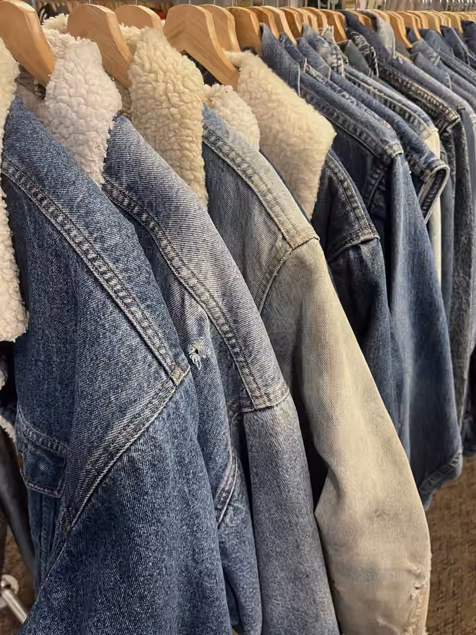 Denim jackets (women)