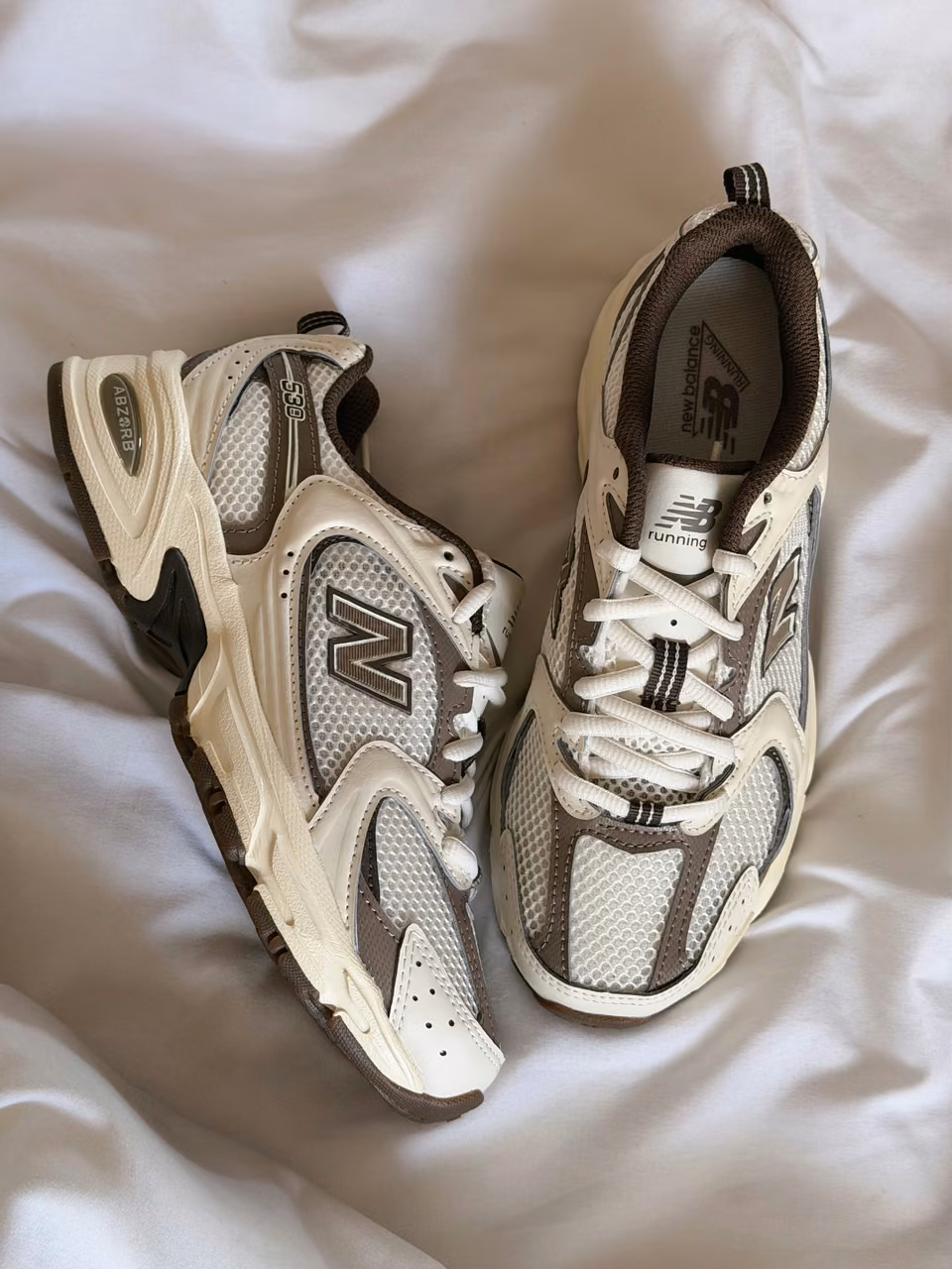 Sneakers (women)